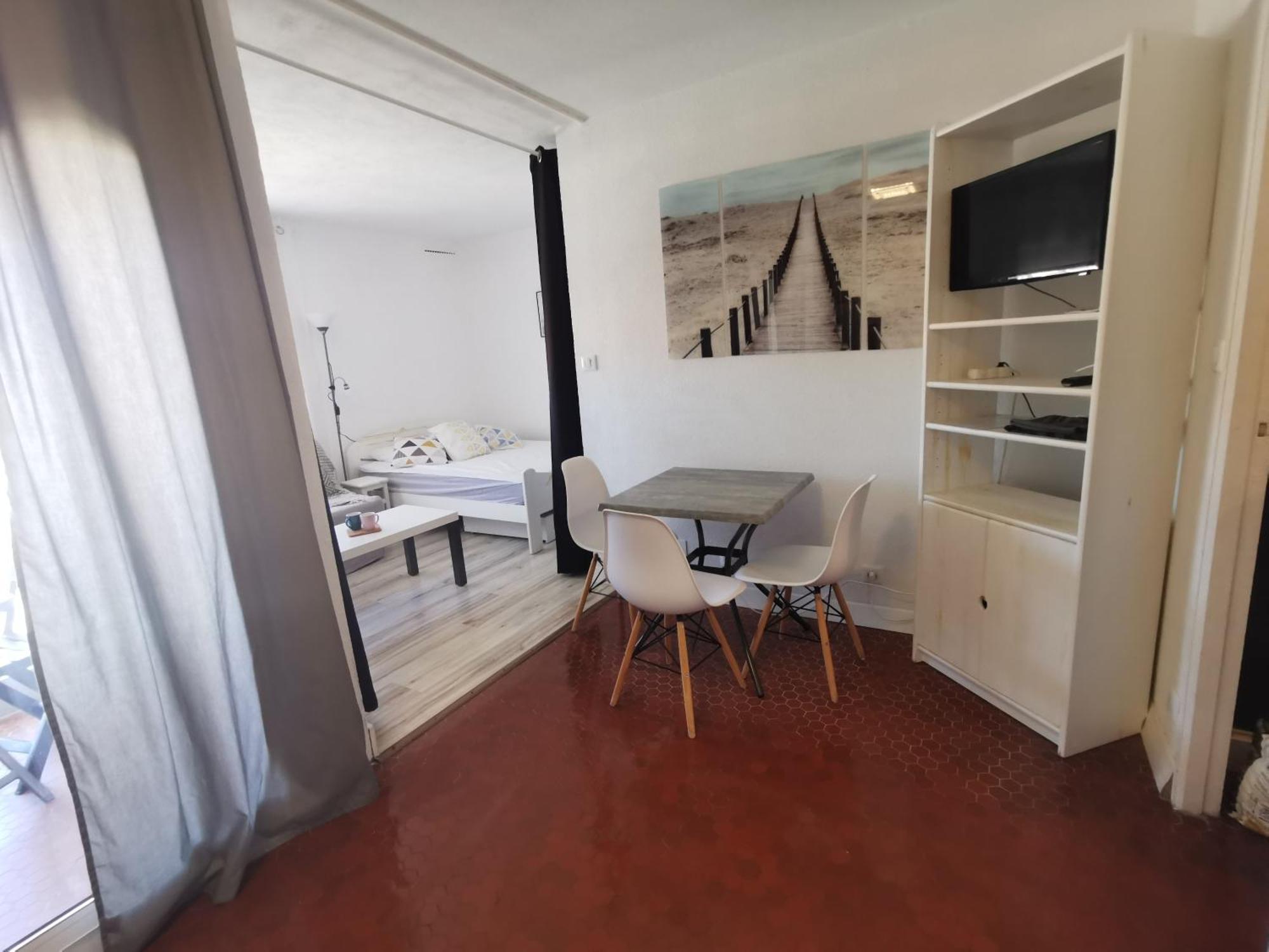 Soleil Levant 2 - En Bord De Mer - Superbe Appartement Cosy - Acces Direct Plage - Proche Commerces Et Animations Ле-Баркарес Екстер'єр фото
